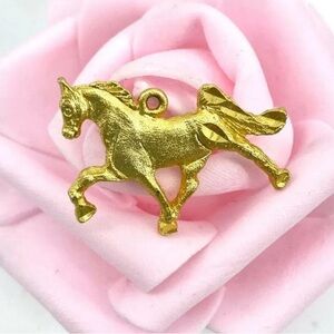 Vintage 1.1” Gold Plated Horse Pendant Charm – Equestrian Necklace Jewelry